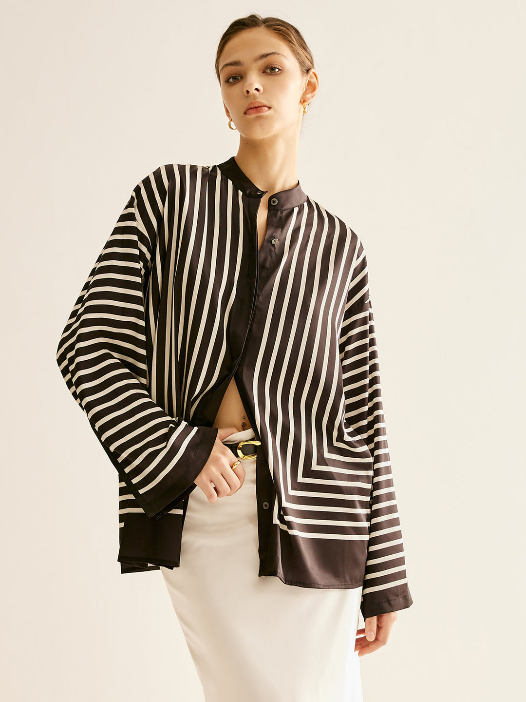 Ferri | Blusa in Raso con Collo Alto